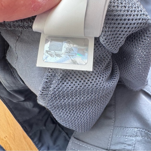 THE NORTH FACE Women's Wandur Hike Shorts Blue Grey  - 4 - Picture 11 of 17